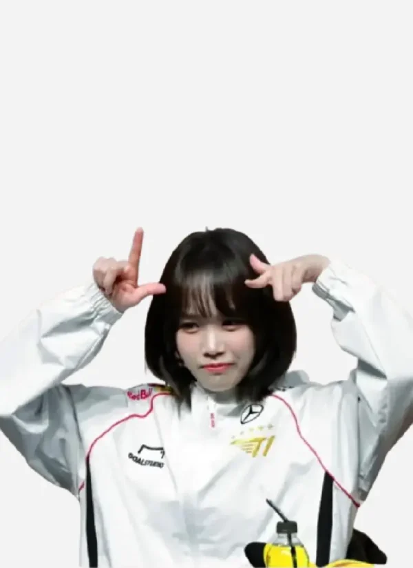 Chaewon T1 White Jacket